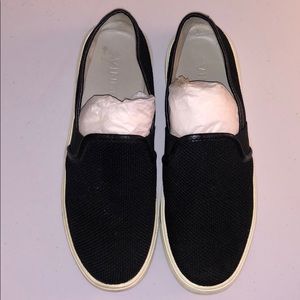Vince Blair slip on black sneakers